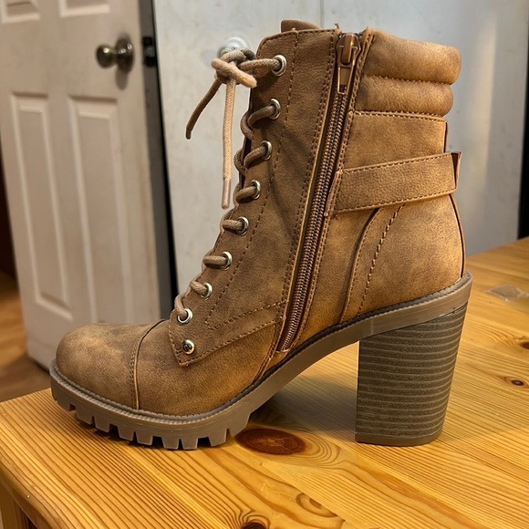 Guess GBG Los Angeles Jaydyn Combat Boot 6.5M - Picture 4 of 11